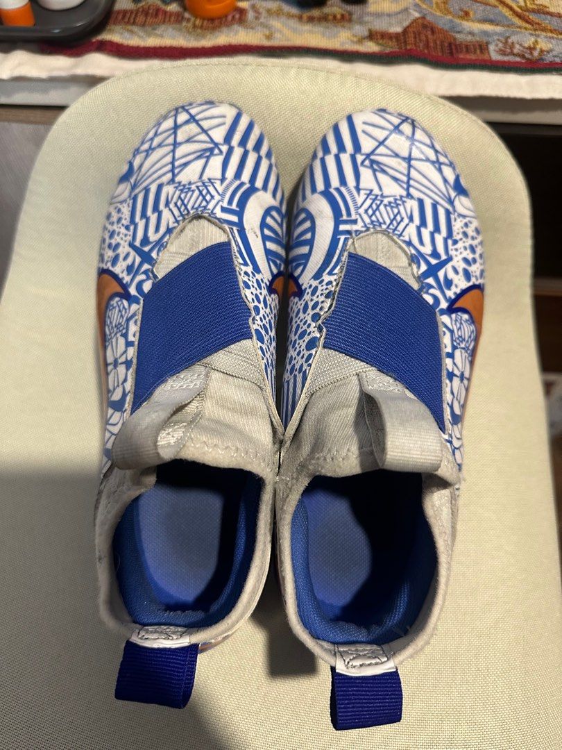 Nike CR7 football boots junior size US2.5, Sports Equipment, Sports