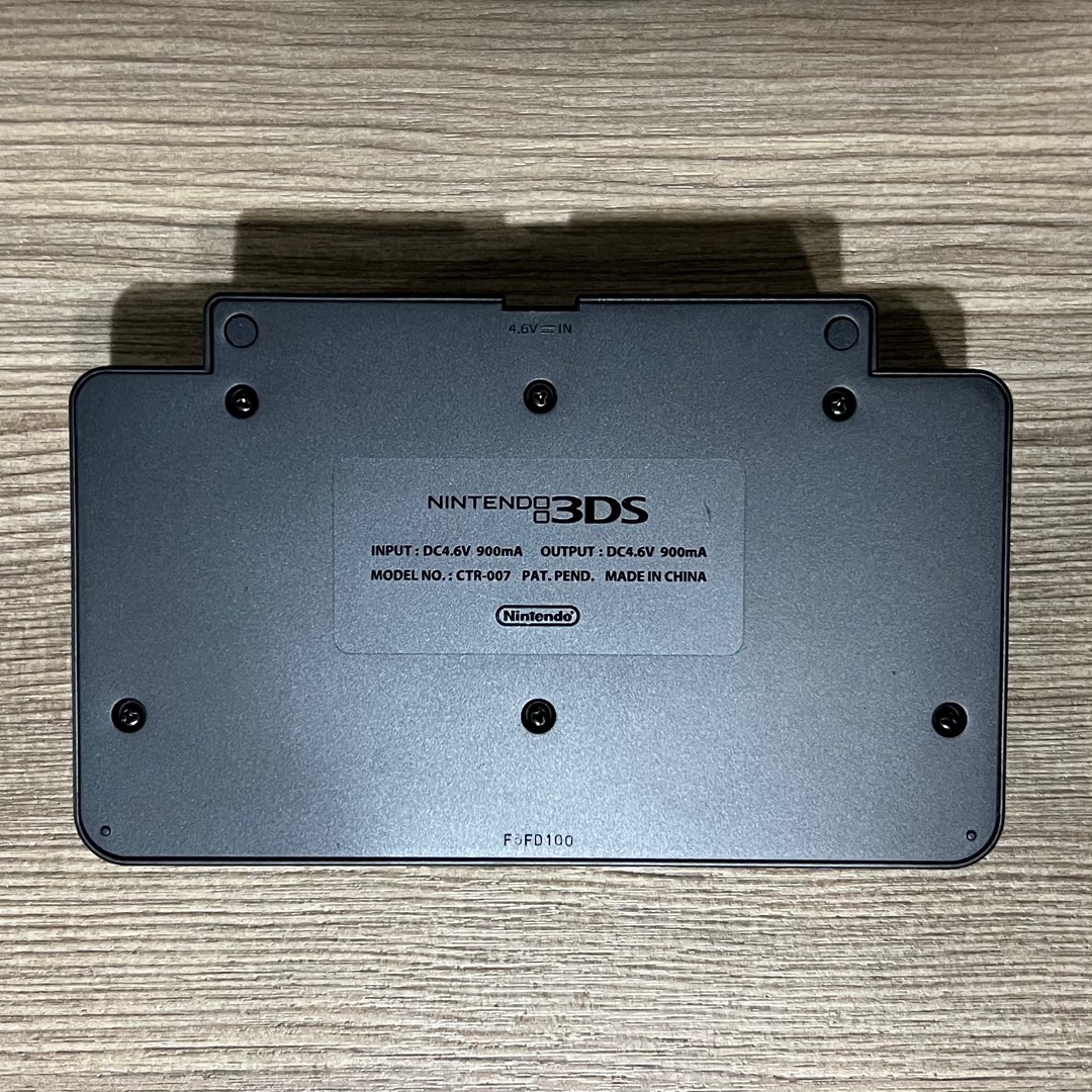 Nintendo 3DS Charging Cradle, Computers & Tech, Parts & Accessories