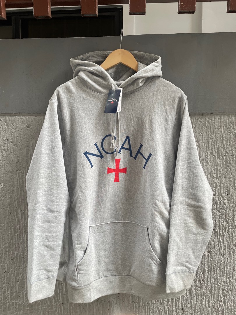Noah core logo hoodie Men s Fashion Coats Jackets and Outerwear