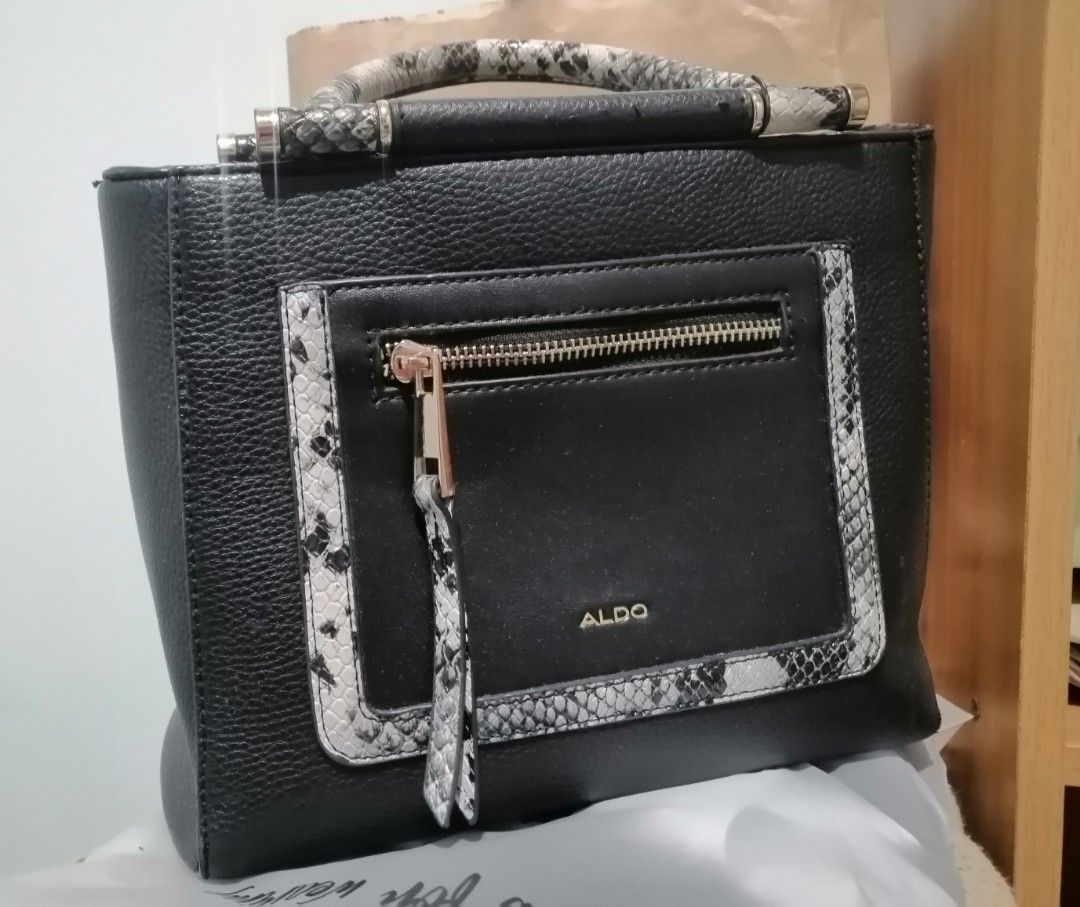 Original Aldo Hand Bag (Category: Tote Bags) located in Angeles City. Submitted by swimplyjenny (Listing ID 1206834532, Image 1). Description: Selling low with flaws. Kindly see photos..