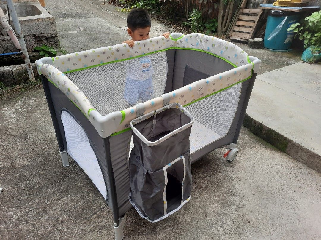 Preowned Dream (folding) Cradle, Babies & Kids, Baby Nursery & Kids