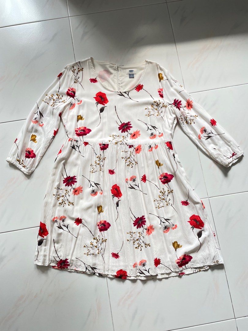 Old navy white floral dress on sale