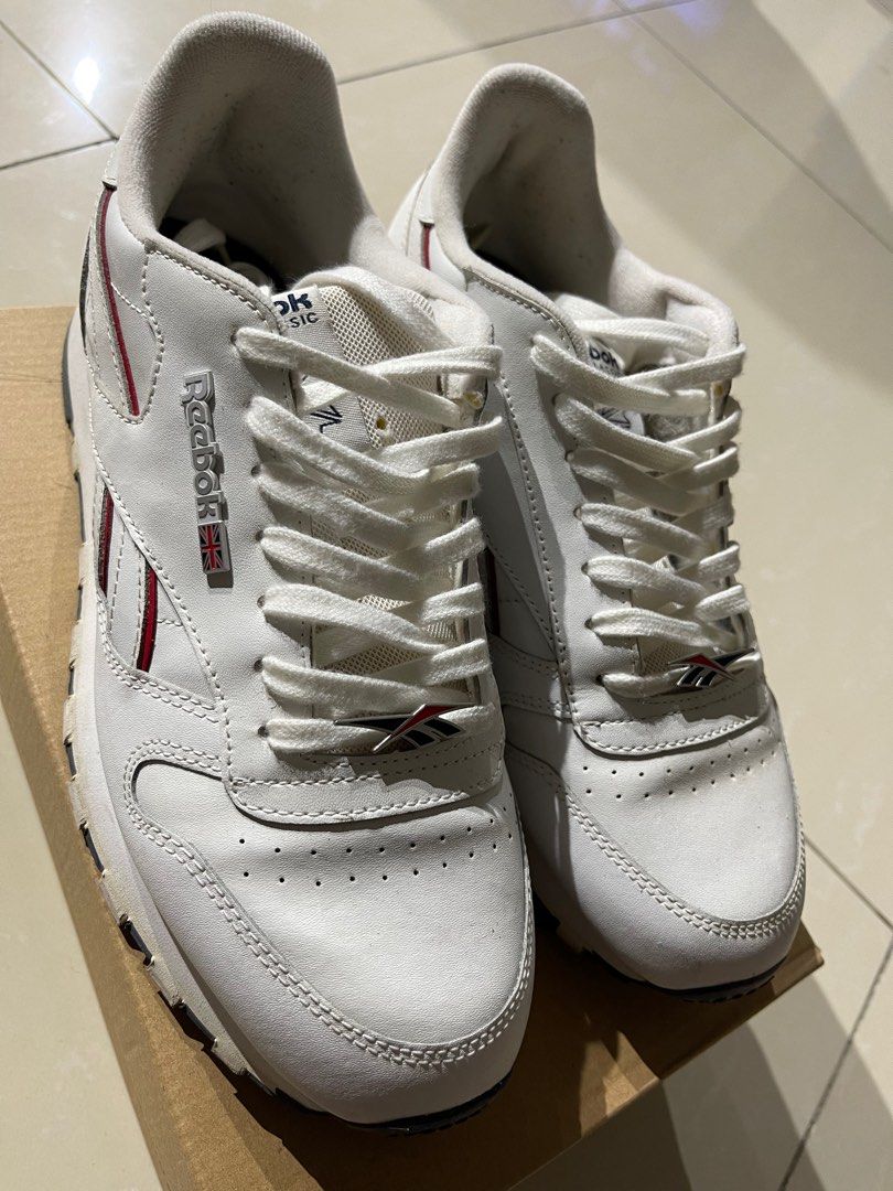 Reebok classic british best sale flag