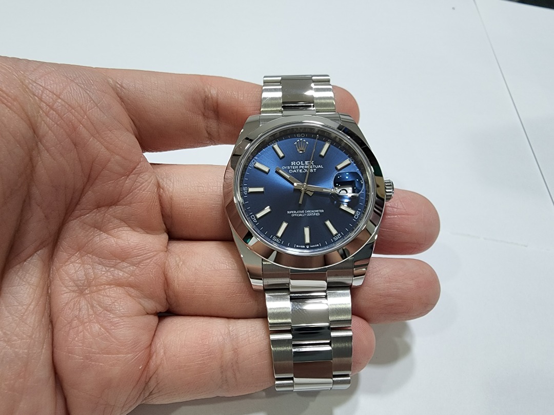 Rolex Datejust 41 watch Oystersteel M126300 0001 Blue dial
