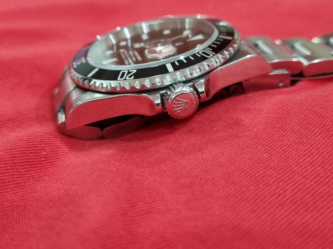 Alpha submariner outlet