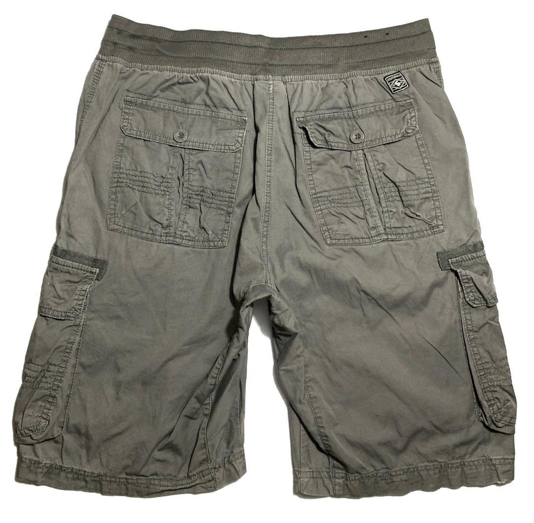 Southpole easy cargo store shorts