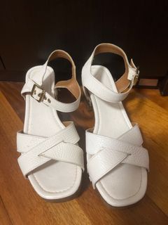 （分類：）位於 。 由 whiteteeseller 提交（商品編號 1206808903，圖片 1）。簡介： 。