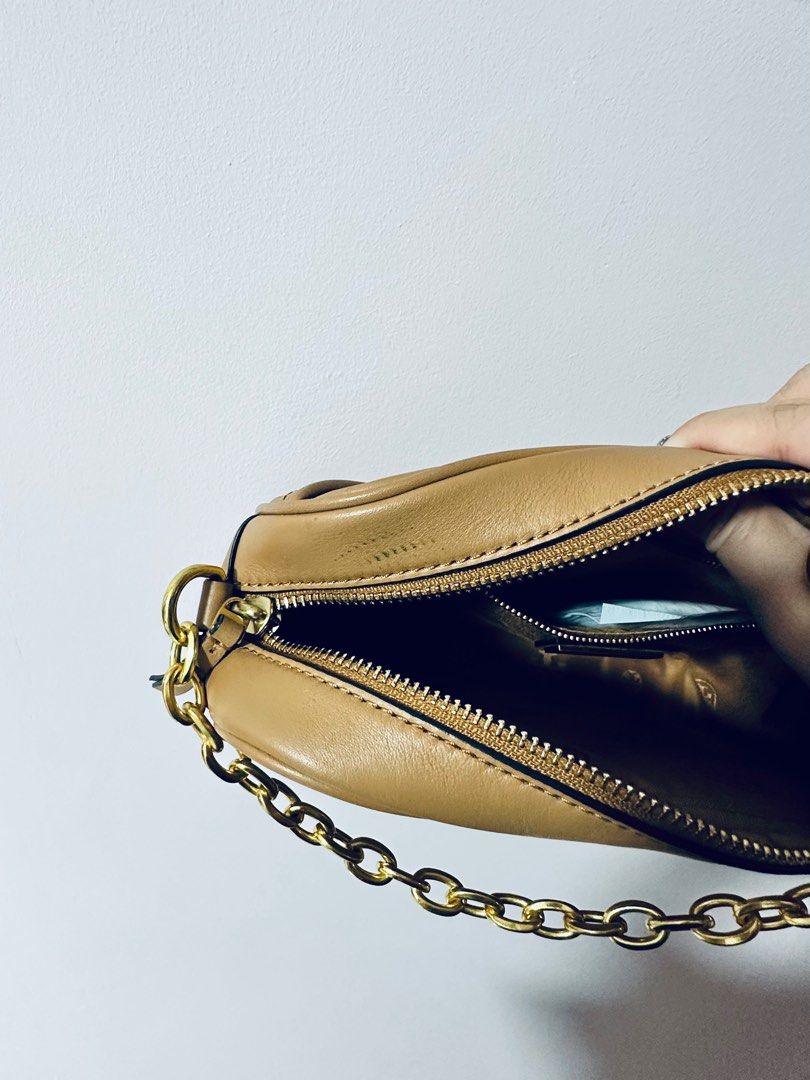 Alexa camera clearance bag tory burch