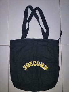 (Kategori: ) berada di . Dikirim oleh basicthing (ID iklan 1206809643, Gambar 1). Deskripsi: .