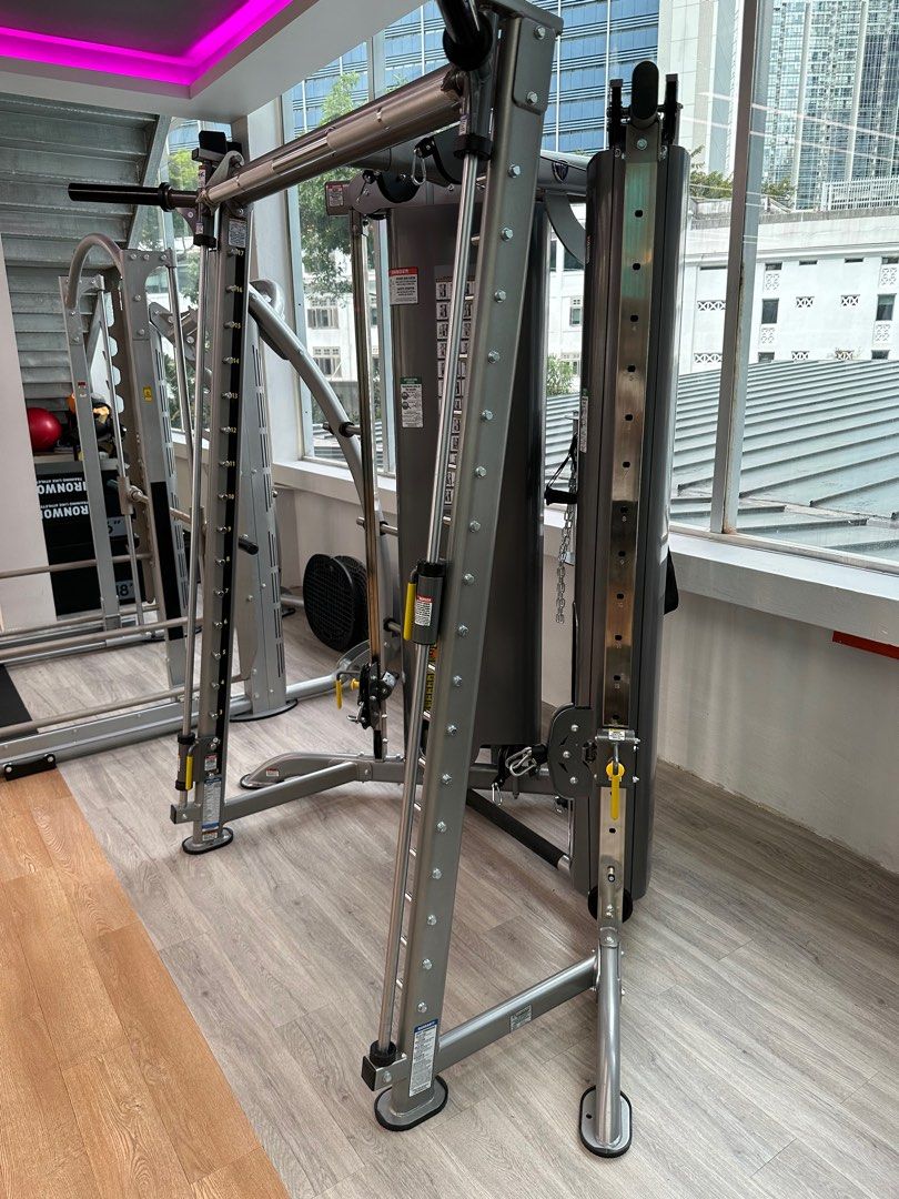 TUFFSTUFF EVOLUTION CORNER MULTI FUNCTIONAL TRAINER WITH SMITH