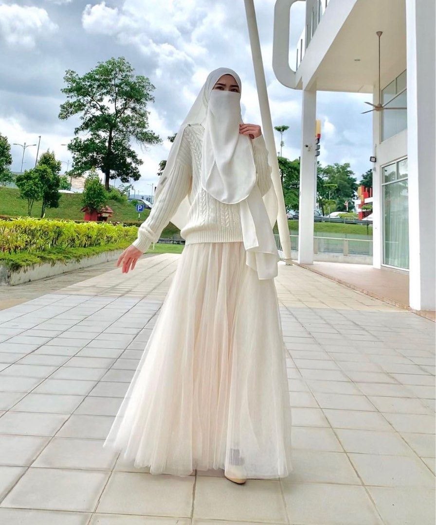 Cream shop tutu skirt