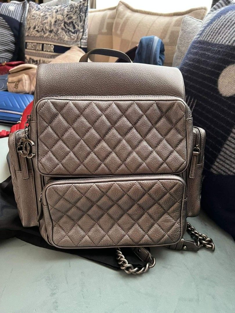 Un used.chanel bagpack caviar (Category: Luxury Bags & Wallets) located in Butuan. Submitted by jen_pre (Listing ID 1206774247, Image 1). Description: wd dustbag /card aq.