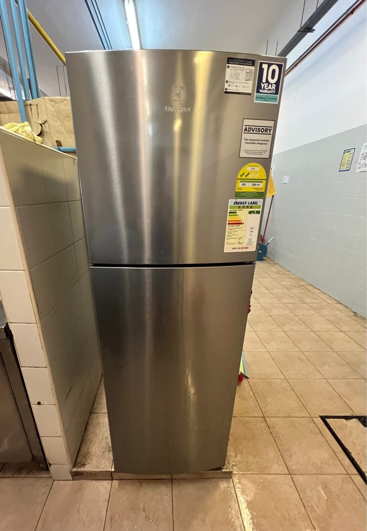 Used fridge in good working condition!, TV & Home Appliances, Kitchen