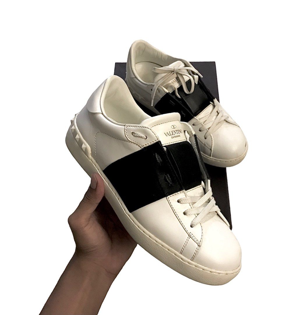 Valentino open hot sale low top sneaker