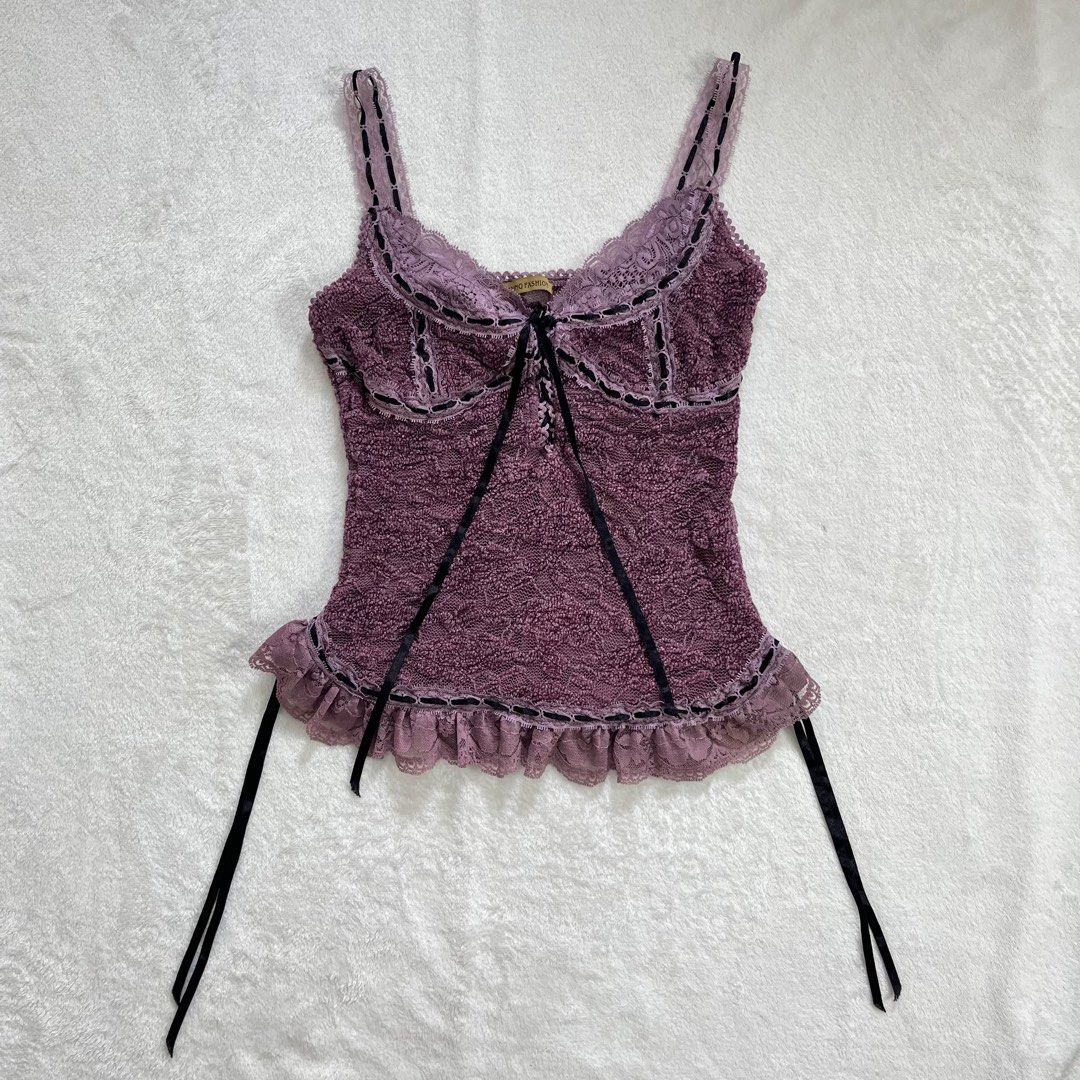 Violet dainty lace corset top, Women's Fashion, Tops, Sleeveless on ...