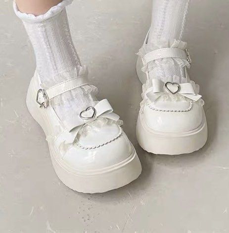 White lolita heart buckle shoes