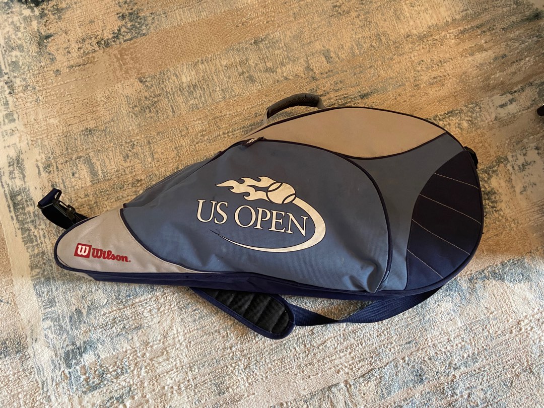 Wilson US Open tennis bag, 運動產品, 運動與體育, 運動與體育 球拍和球類運動 Carousell