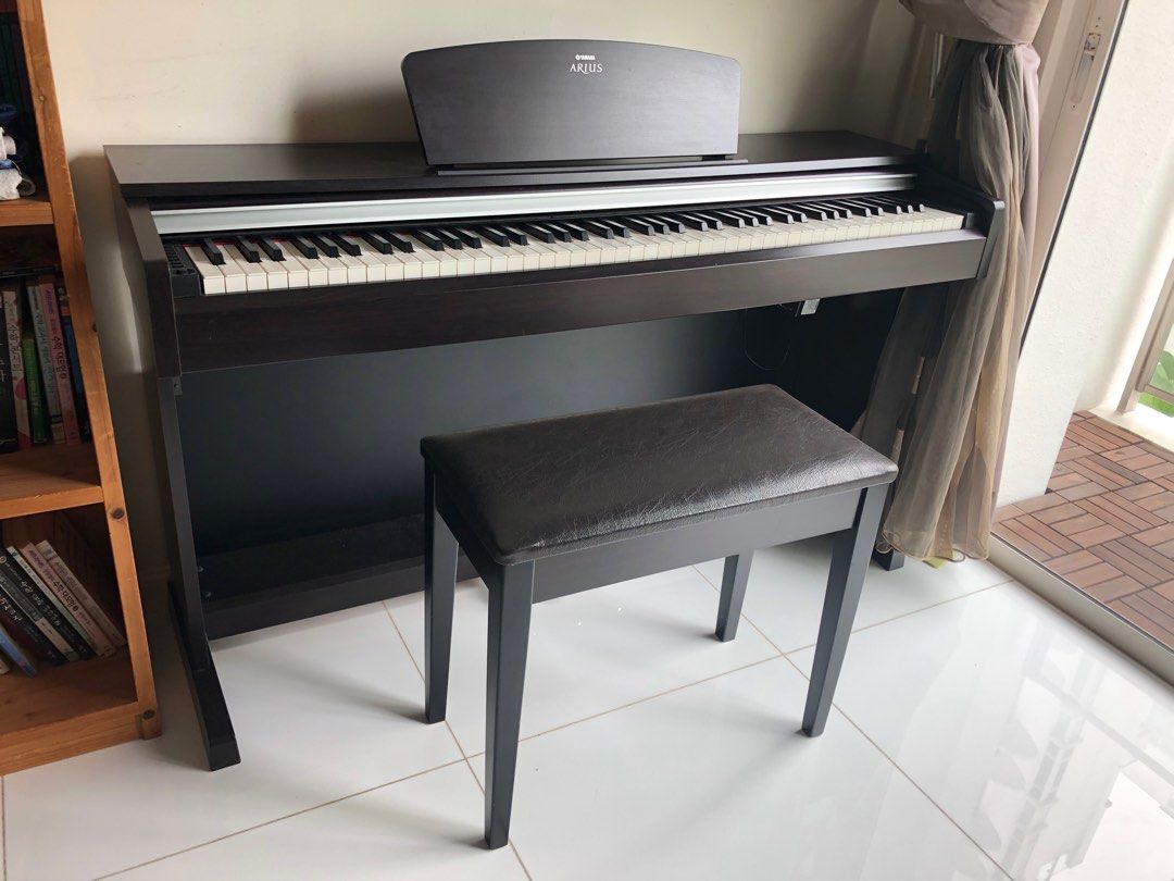 Yamaha digital piano YDP 141, Hobbies & Toys, Music & Media, Musical