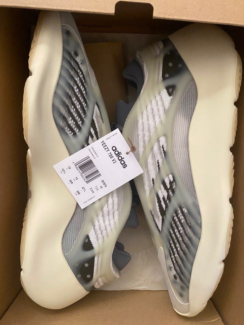 Yeezy 720 salt store