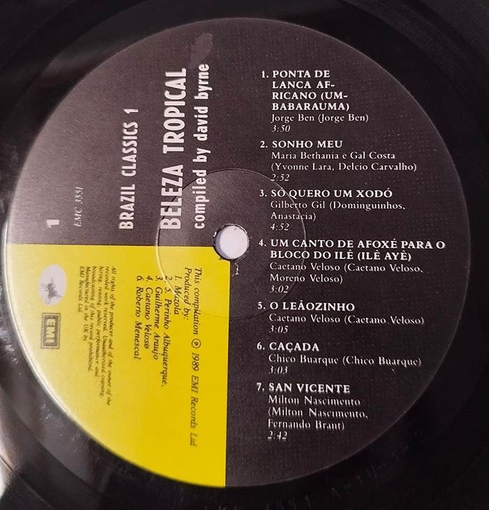 現貨Brazil Classics 1, Beleza Tropical compiled by David Bynre  1989年UK版黑膠唱片Vinyl LP TALKING HEADS 大角咀Walnut 9 取貨My Secret Garden Store  音樂店, 興趣及遊戲, 音樂樂器