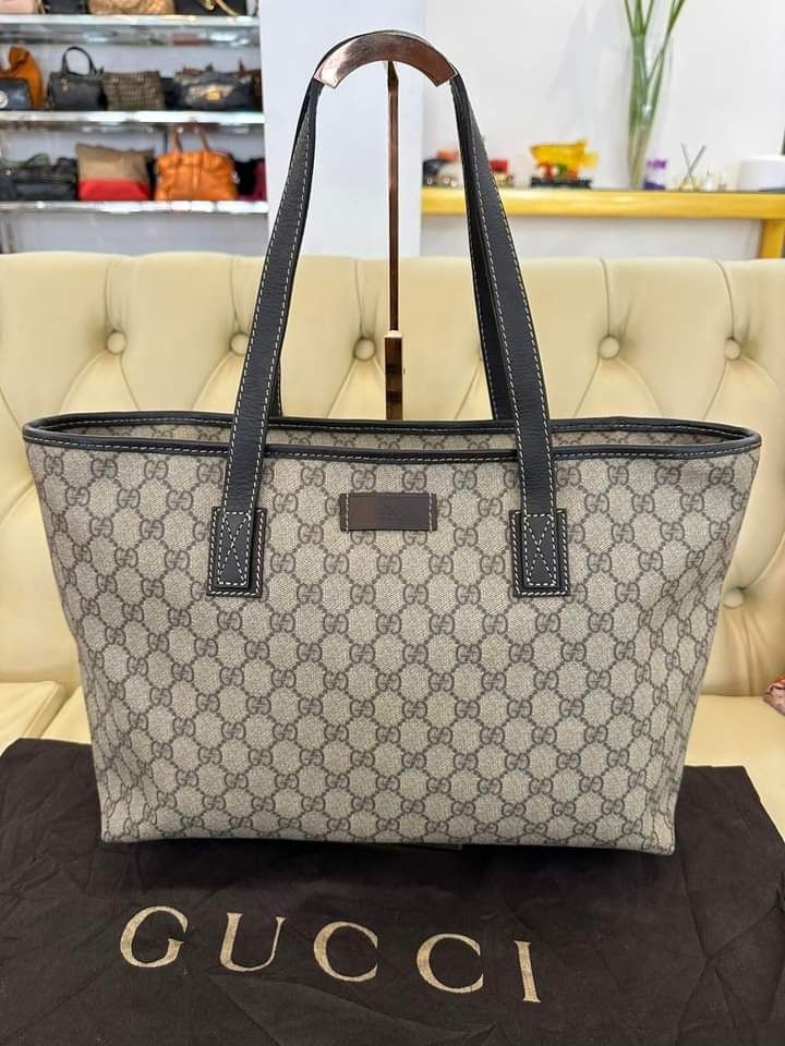 Gucci supreme purse discount