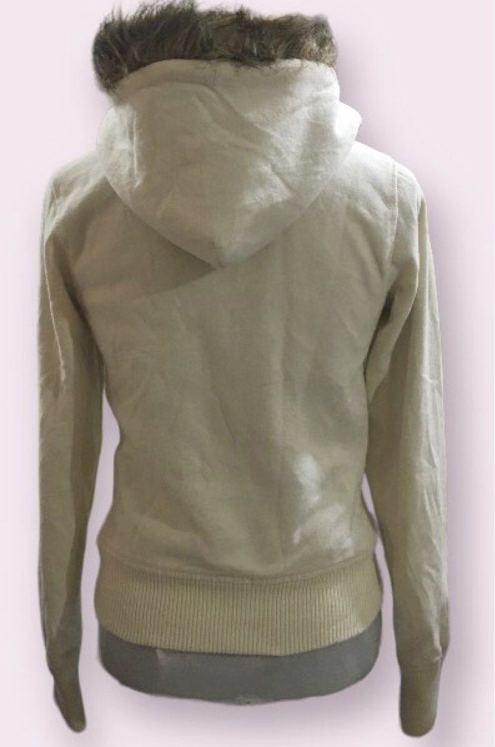 Jacket with cheap feathers inside