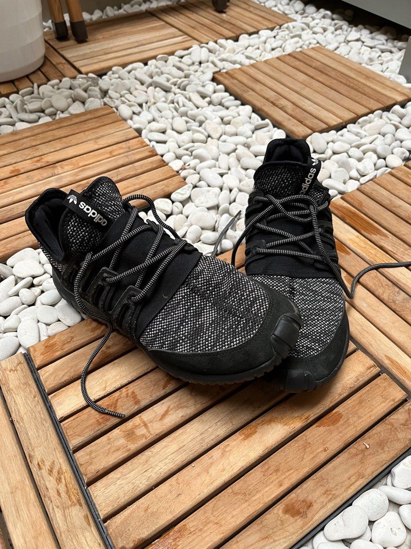 Adidas tubular oreo store
