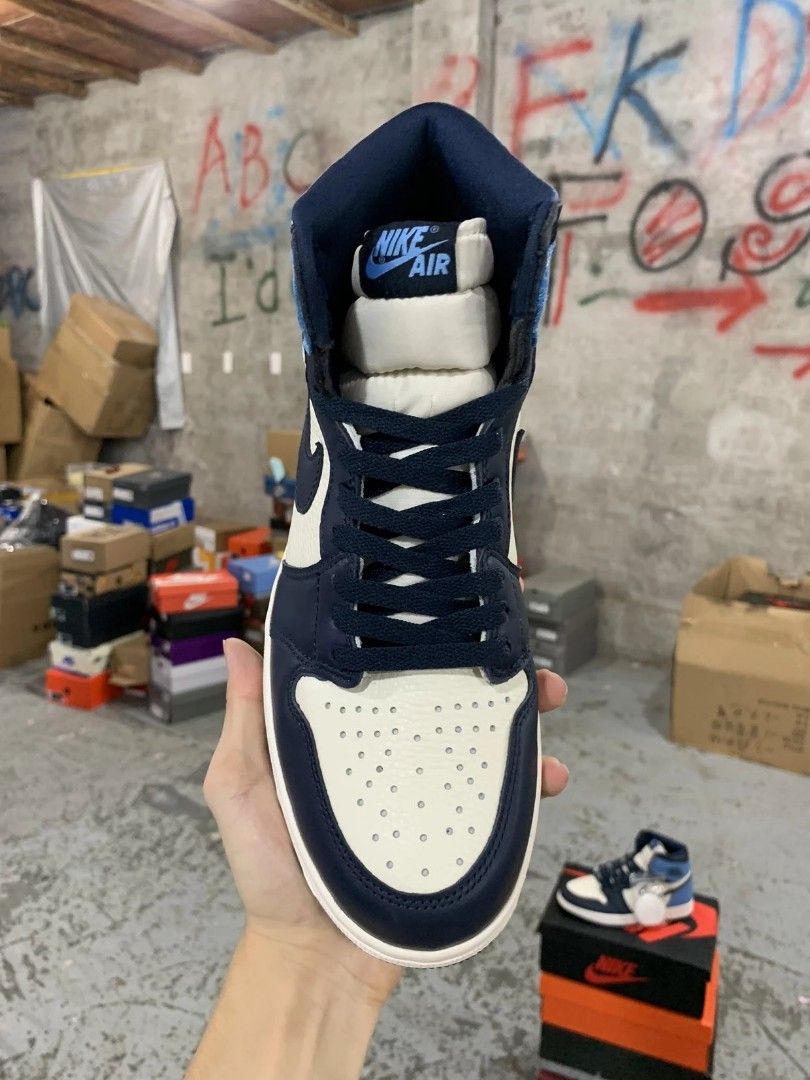Air jordan retro high og obsidian hotsell