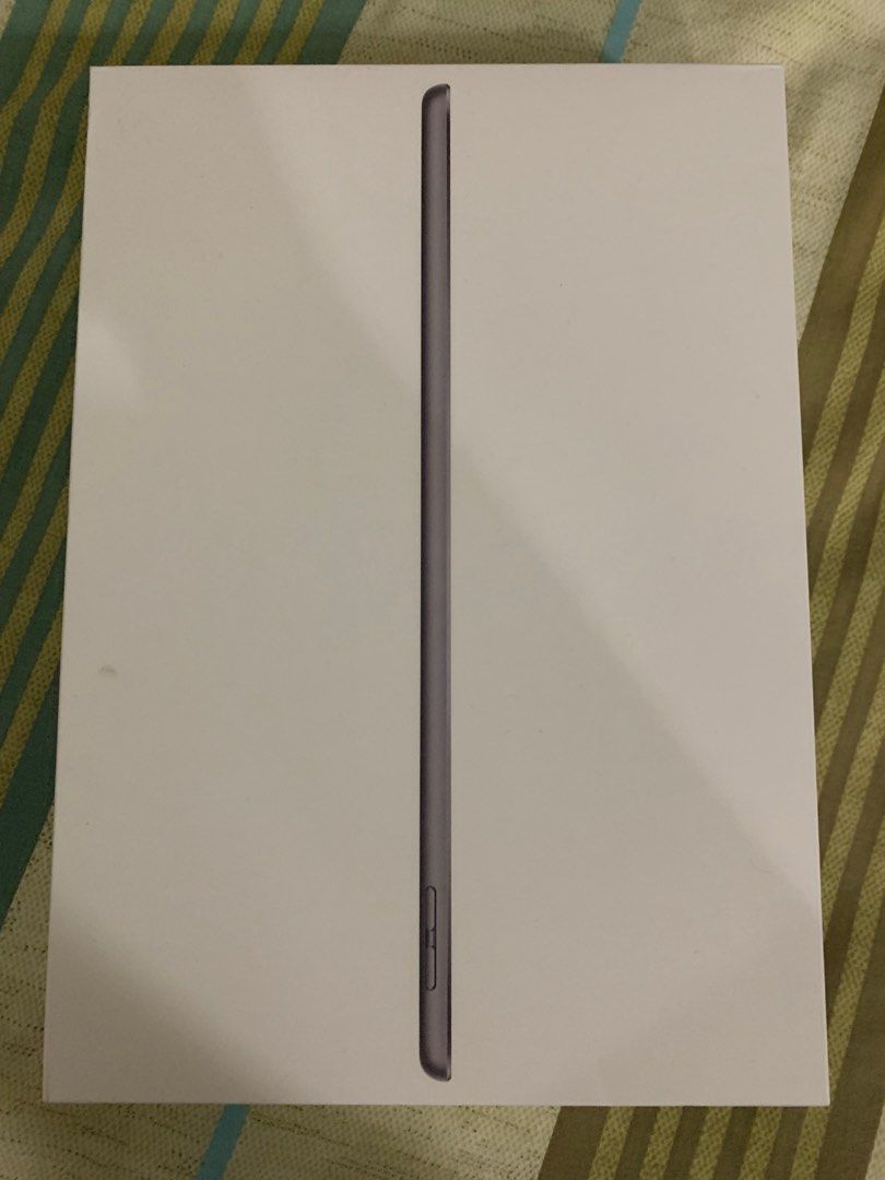 Apple IPad (9th Generation with 64GB) (Category: iPad) located in Quezon City. Submitted by liamsells5783 (Listing ID 1208814568, Image 1). Description: -Very good Condition and is barely used.
