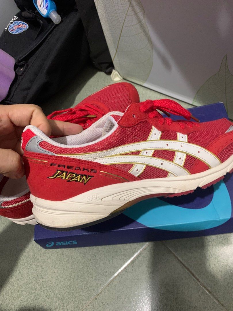 Asics freaks store