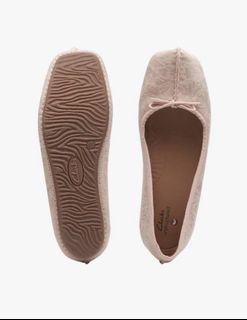 (Authentic) Clarks Freckle Ice Blush Metallic Leather