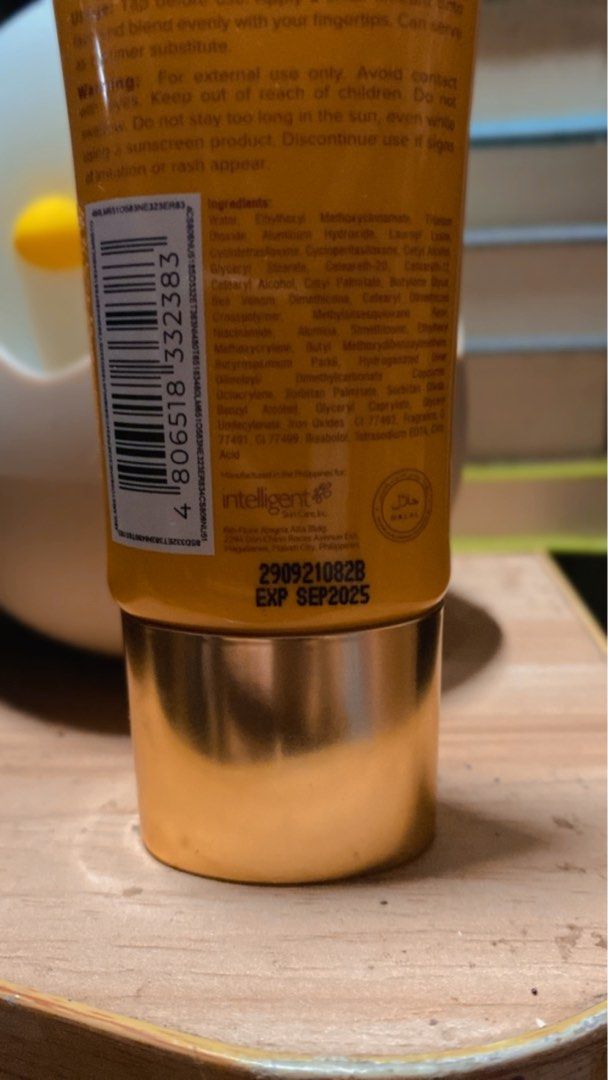 Belo Tinted Sunscreen (Category: Face Care) located in Cagayan de Oro. Submitted by elesee (Listing ID 1208733305, Image 2). Description: Brand new from watsons. Can swap to 50ml dewy essence .