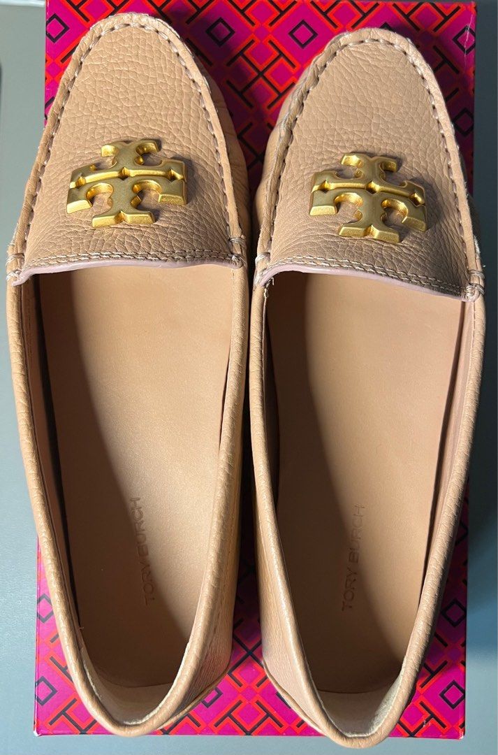 BNIB Tory Burch Everly Driver Tumbled Leather, Luxury, Sneakers & Footwear  on Carousell