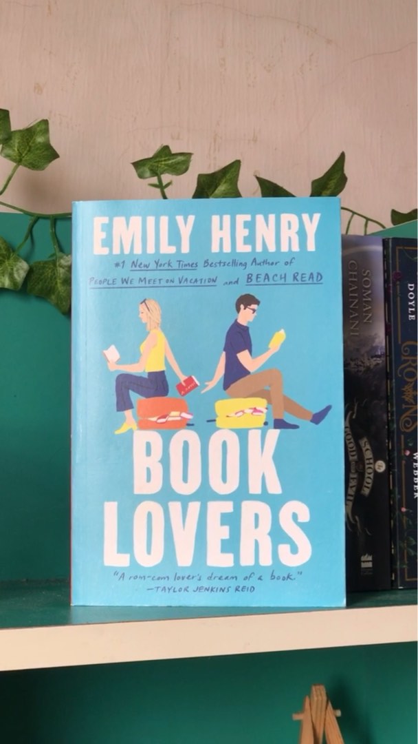 Book Lovers by Emily Henry, Hobbies & Toys, Books & Magazines, Storybooks on Carousell