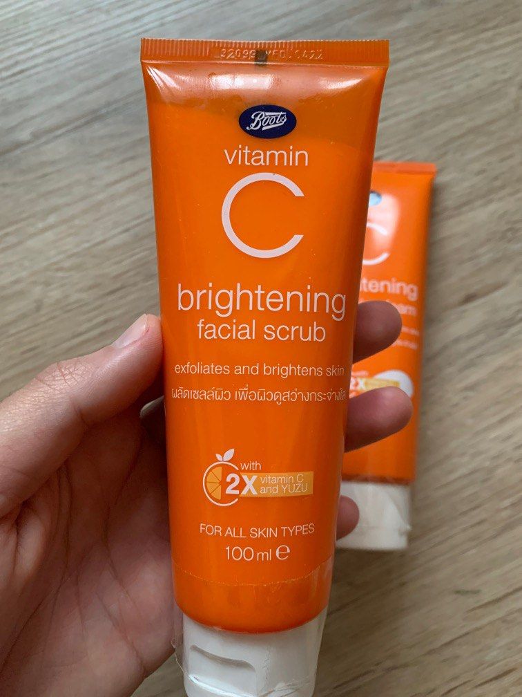 BOOTS VITAMIN C BRIGHTENING CLEANSING FOAM, Beauty & Personal Care