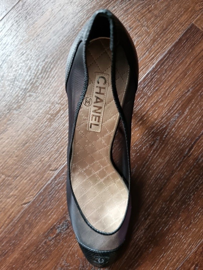 BRAND NEW CHANEL HEELED PUMPS / SHOES (size 38.5) - Black or Gold