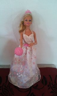 Bridal barbie