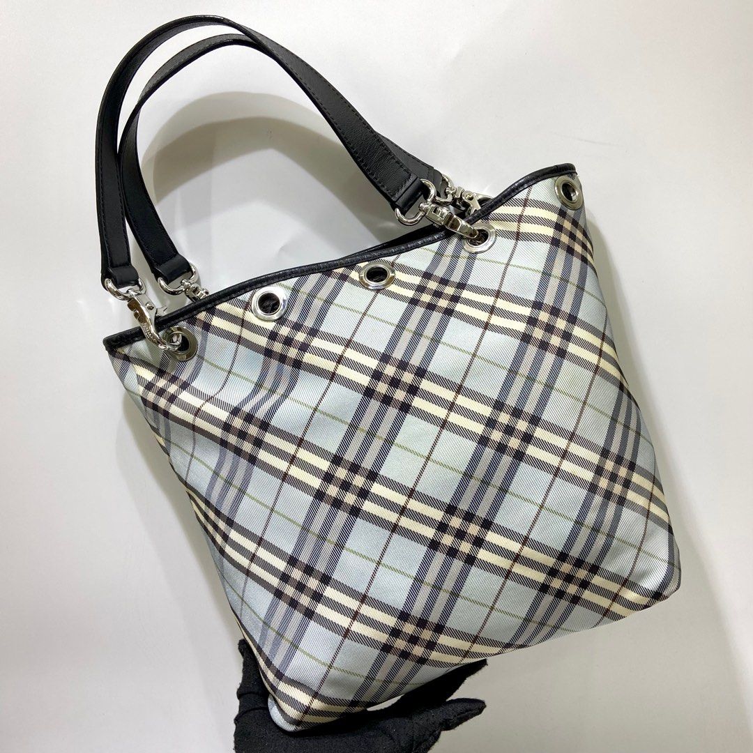 BURBERRY BLUE LABEL REVERSIBLE BUCKET HANDLE BAG 227027162