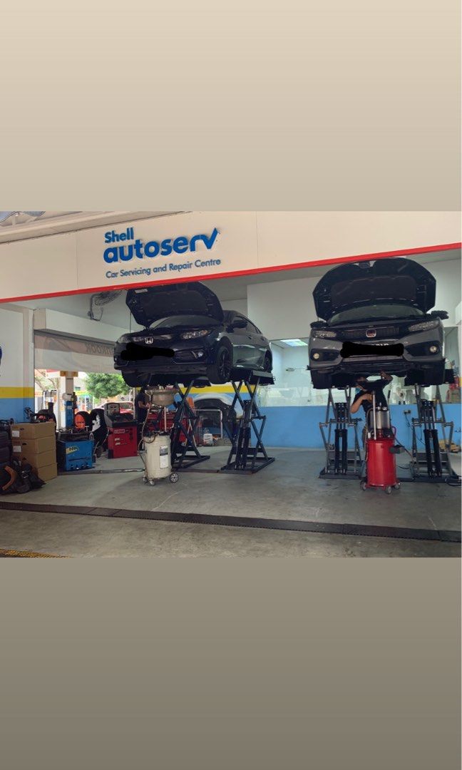 Car servicing / shell helix engine oil Honda Civic FC servicing ...