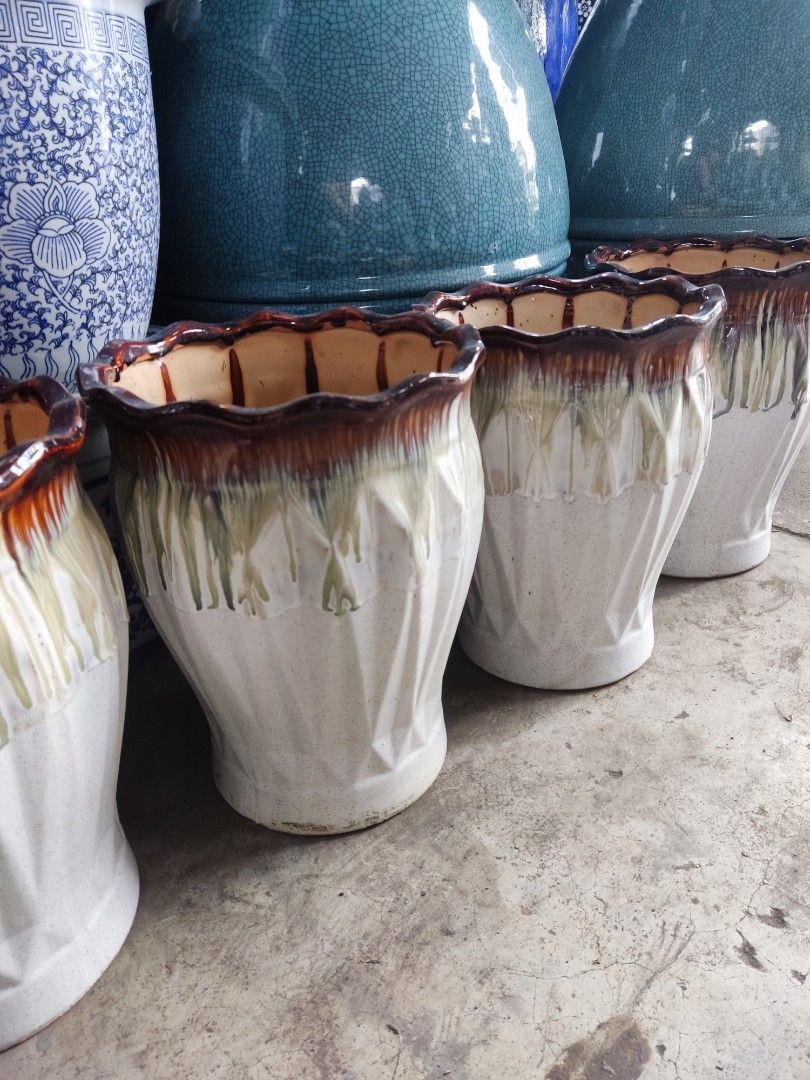 Ceramic pot, Furniture & Home Living, Gardening, Pots & Planters on