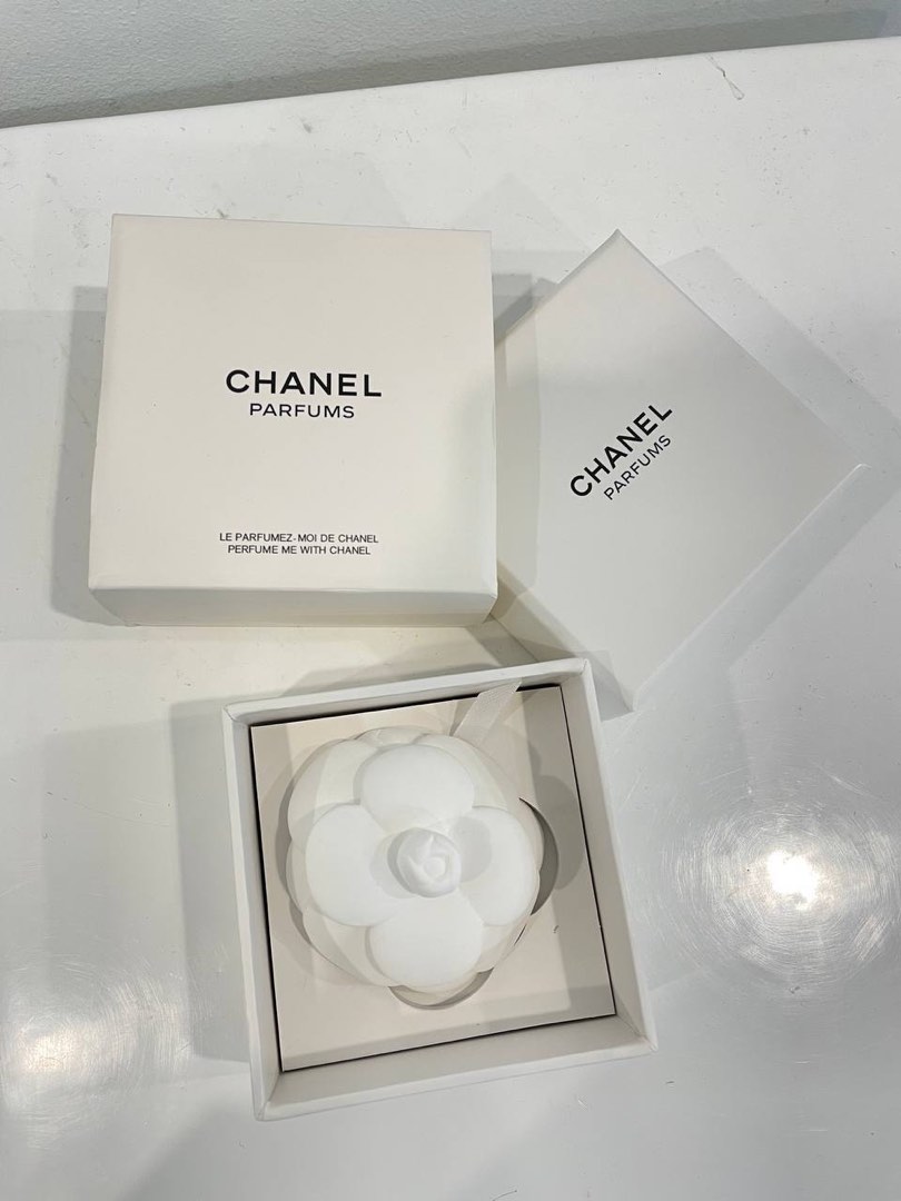 Chanel Ceramic Camellia Flower Perfume Diffuser, Beauty & Personal Care,  Fragrance & Deodorants on Carousell