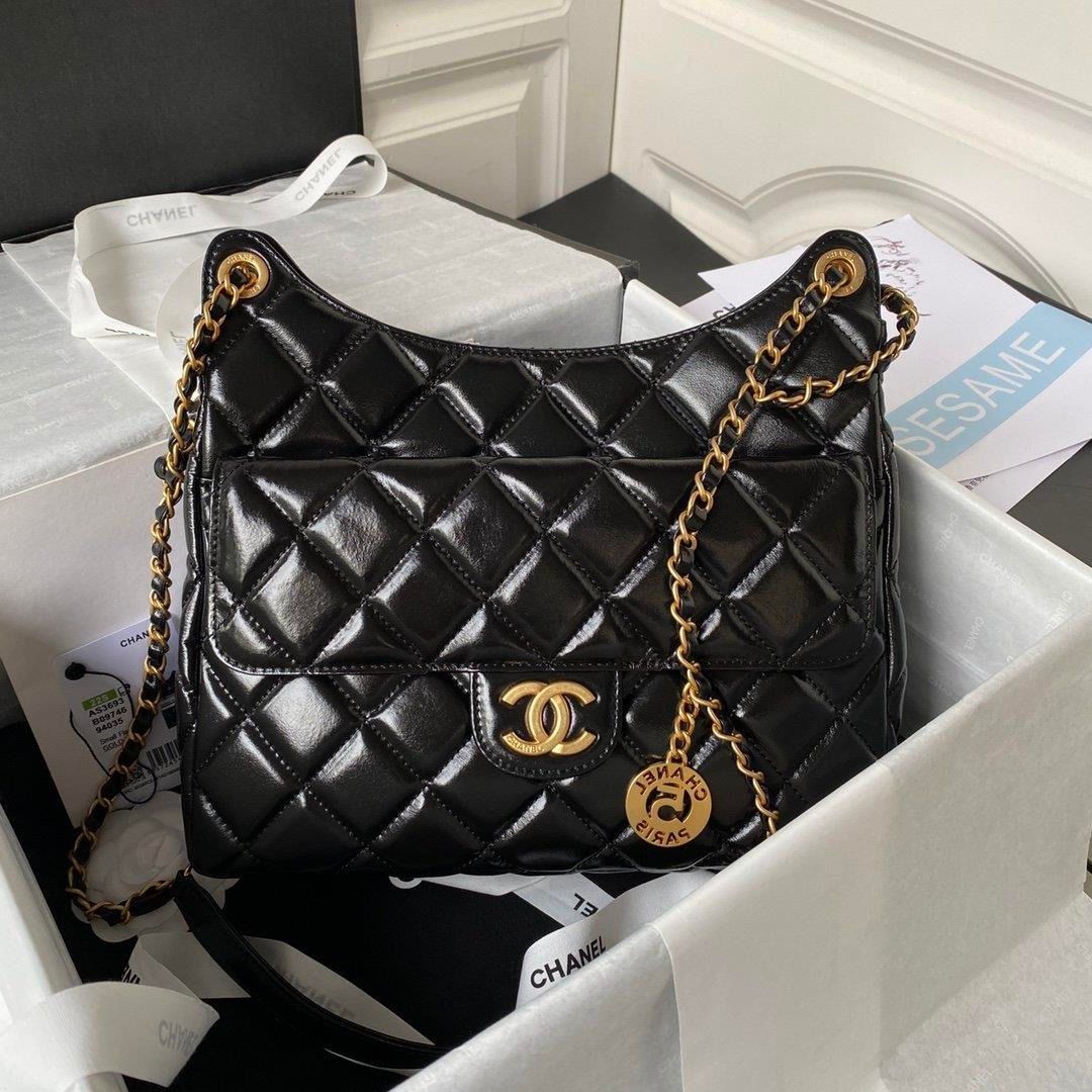 Chanel hobo clearance bag size