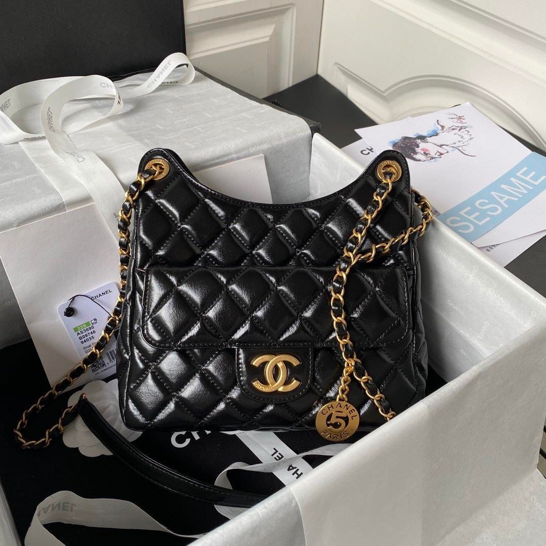 Chanel diamond quilted discount bag