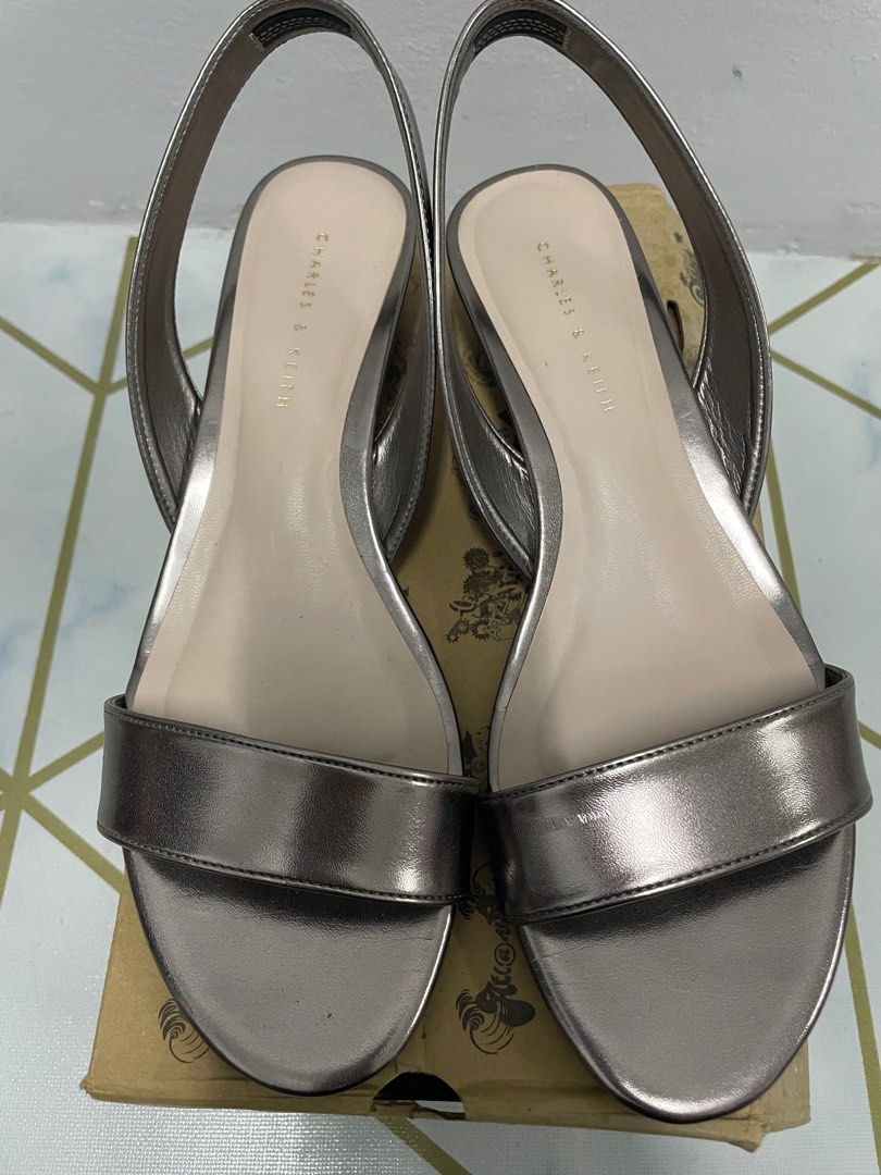 Charles & Keith, Women's Fashion, Footwear, Sandals on Carousell