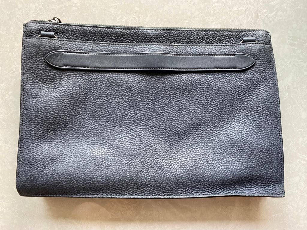 Coach document holder online