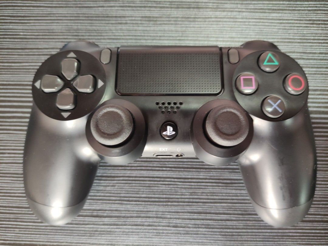 COD via Shopee Original DS4 CONTROLLER on Carousell