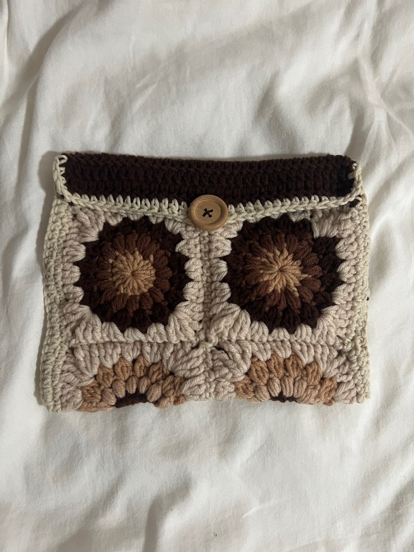 Crochet book pouch outlet