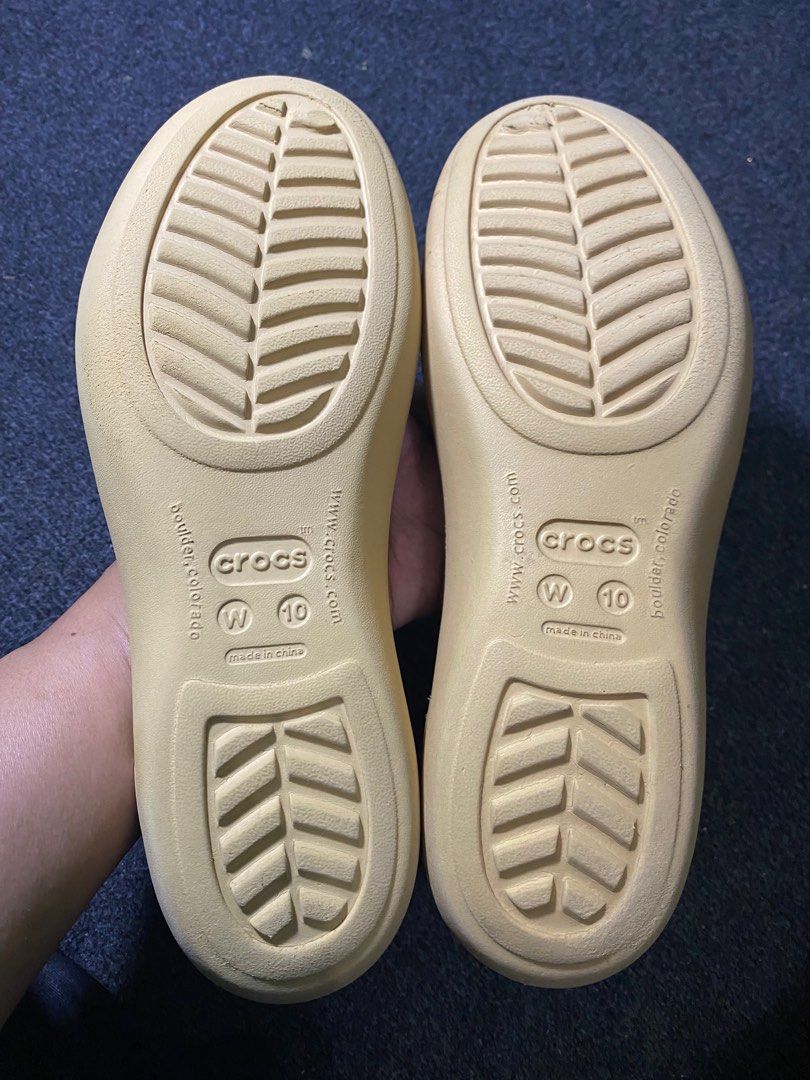 Crocs on sale c8c9 size