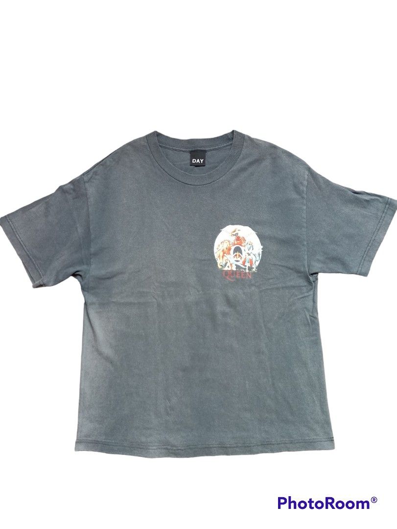 Day Queen Tee