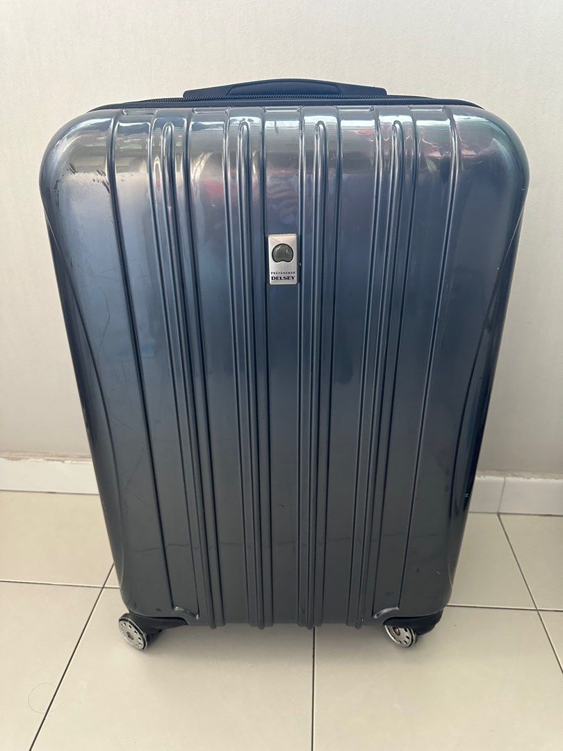 Delsey luggage 28 inch